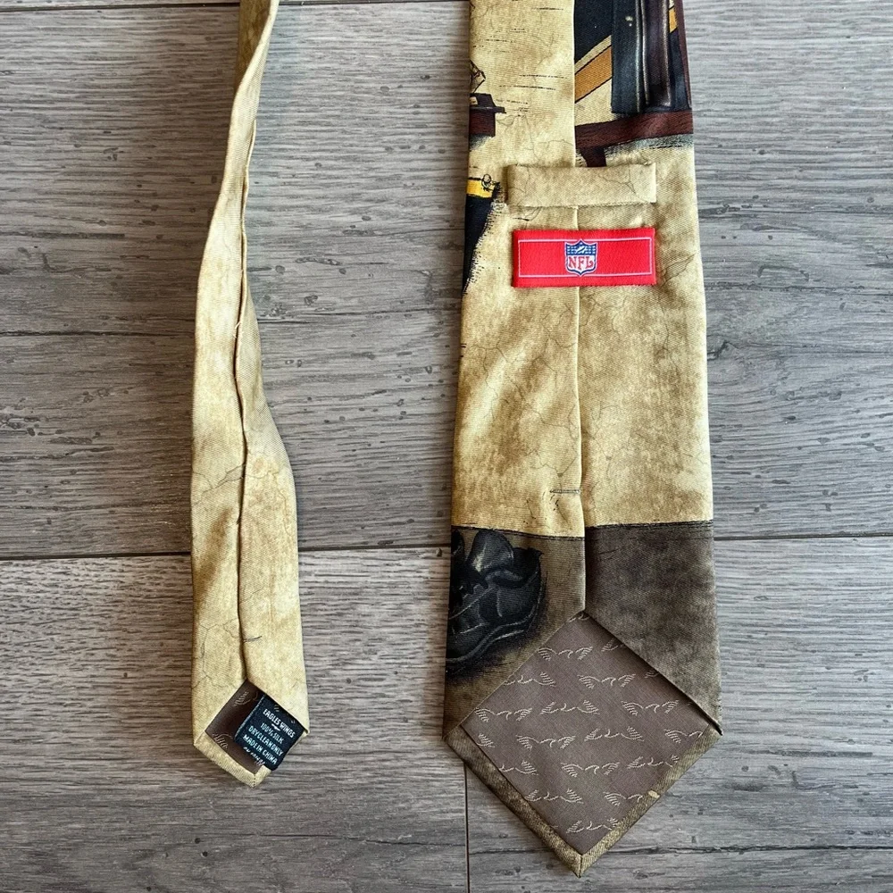 Pittsburgh Steelers Football NFL Vintage Men’s Silk Neck Tie Workwear Black Gold
